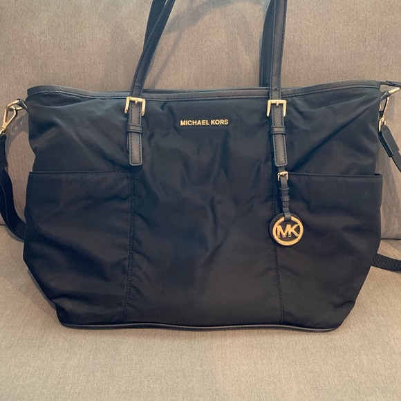 michael kors changing bag